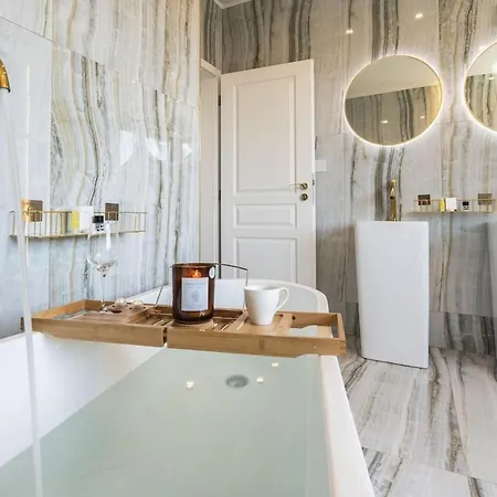 Vila Serenity Garden Jacuzzi Retreat Prague *