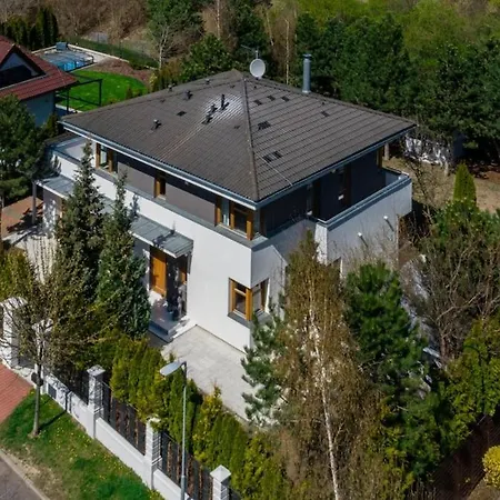 Villa Serenity Garden Jacuzzi Retreat Prague