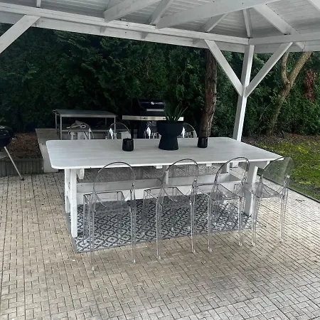 Vila Serenity Garden Jacuzzi Retreat Prague